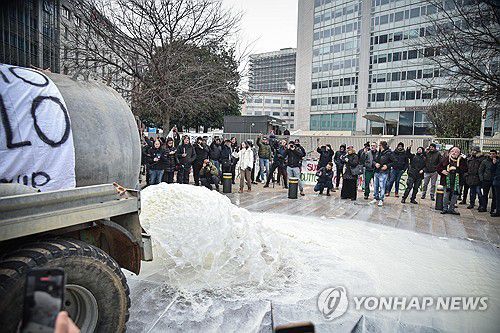 FTA 반대 시위10일 이탈리아 밀라노에서 열린 메르코수르와의 FTA 반대 시위 [EPA 연합뉴스 자료사진]