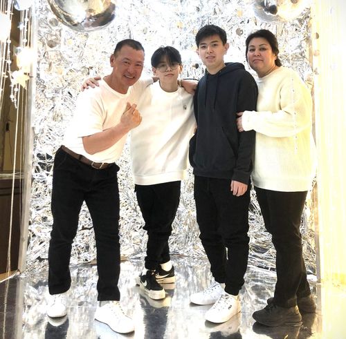 리 알렉산더(왼쪽) 씨 아내(오른쪽)와 두 아들[리 알렉산더 제공]