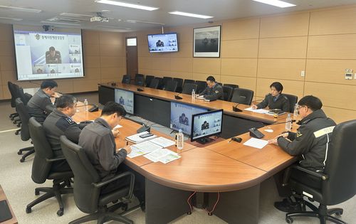 동해지방경찰청 어선 안전 화상회의[동해지방해양경찰청 제공. 재판매 및 DB 금지]