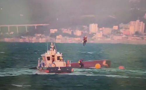 전복 어선[동해지방해양경찰청 제공. 재판매 및 DB 금지]