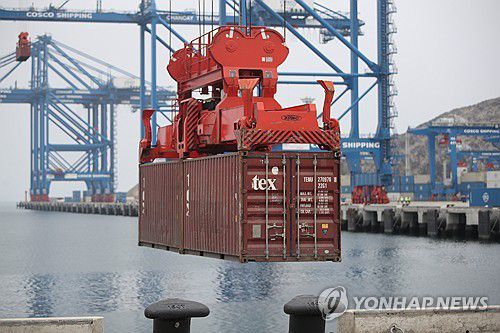 중국 자본이 투입된 페루 창카이 항만 시설[EPA 연합뉴스 자료사진. 재판매 및 DB 금지]