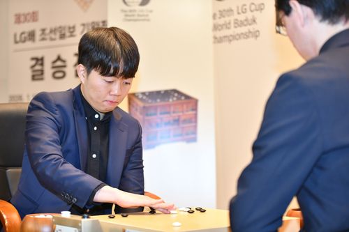 신민준 9단이 5년 만에 LG배 우승을 차지했다.[한국기원 제공. 재판매 및 DB 금지]