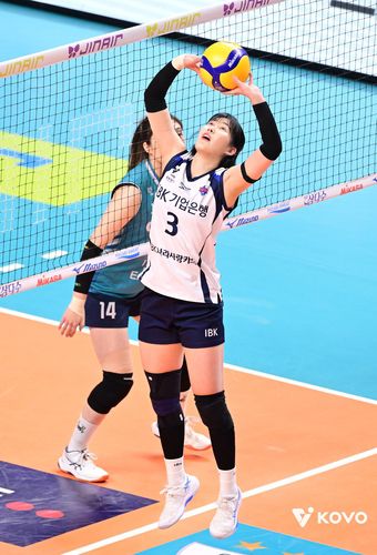 팀 승리에 결정적인 활약을 펼친 IBK기업은행 세터 박은서[한국배구연맹 제공. 재판매 및 DB 금지]
