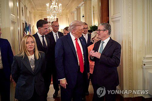 작년 8월 백악관에서 만난 미국과 유럽 정상들[로이터 연합뉴스 자료사진. 재판매 및 DB 금지]