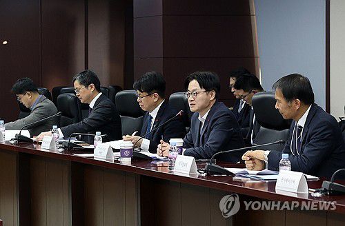 산업통상부, 제2차 자원안보협의회 개최(서울=연합뉴스) 김정관 산업통상부 장관이 20일 서울 종로구 한국무역보험공사에서 열린 '제2차 자원안보협의회'를 주재하고 있다. 2026.1.20 [산업통상부 제공. 재판매 및 DB 금지] photo@yna.co.kr