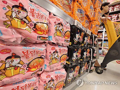 삼양식품 불닭볶음면 시리즈[연합뉴스 자료 사진]