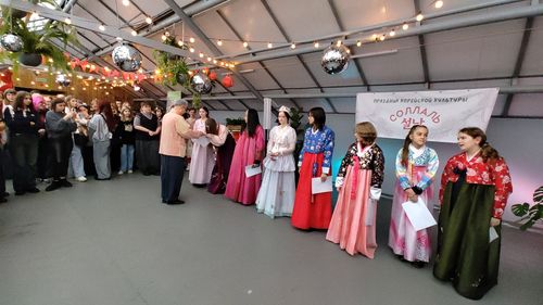 지난해 열린 설날 한복 입기 체험 행사[노브고로드 한글학교 제공]