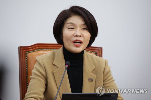 정책조정회의에서 발언하는 한정애 정책위의장(서울=연합뉴스) 황광모 기자 = 더불어민주당 한정애 정책위의장이 22일 서울 여의도 국회에서 열린 정책조정회의에서 발언하고 있다. 2026.1.22 hkmpooh@yna.co.kr
