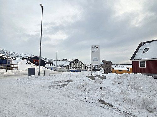 한산한 누크 시내(누크=연합뉴스) 현윤경 특파원 = 22일(현지시간) 눈 쌓인 그린란드 누크 시내. 2026.1.23 ykhyun14@yna.co.kr