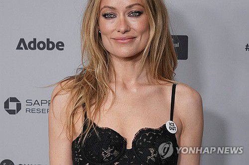 지난 24일 선댄스영화제 시사회 참석한 배우 겸 감독 올리비아 와일드[AP=연합뉴스. 재판매 및 DB 금지]