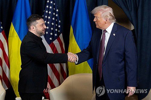 젤렌스키 우크라 대통령과 트럼프 미국 대통령[로이터 연합뉴스 자료사진. 재배포 및 DB 금지]