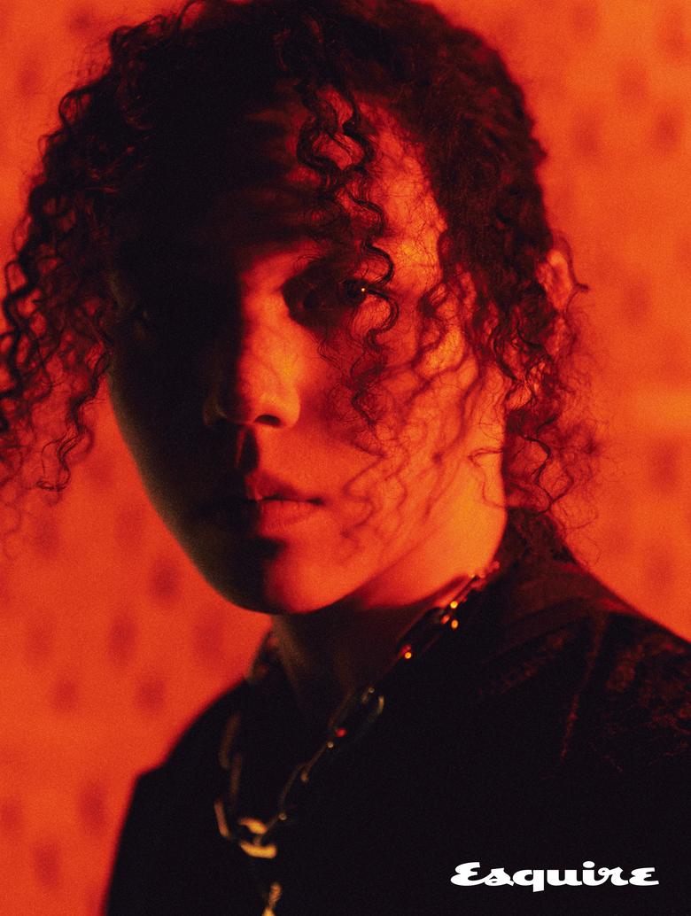 에스콰이어 제공