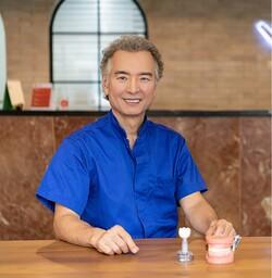 유원희 더블유와이치과의원 원장