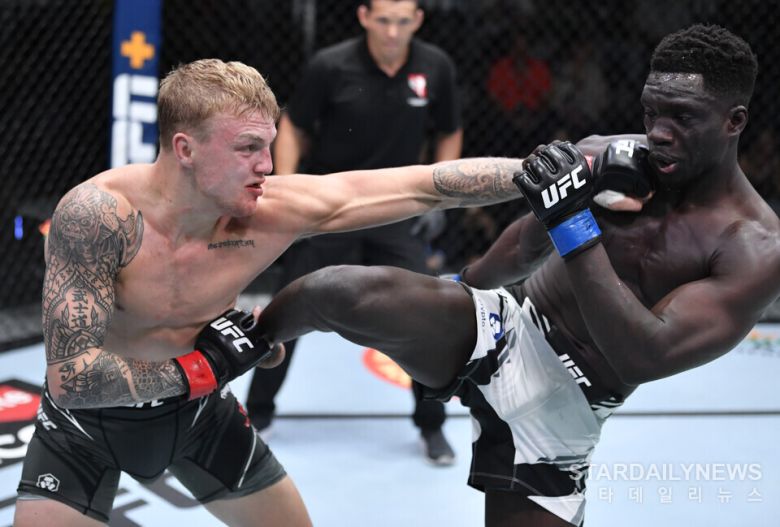 메이슨 존스 vs 데이비드 오나마 ⓒUFC