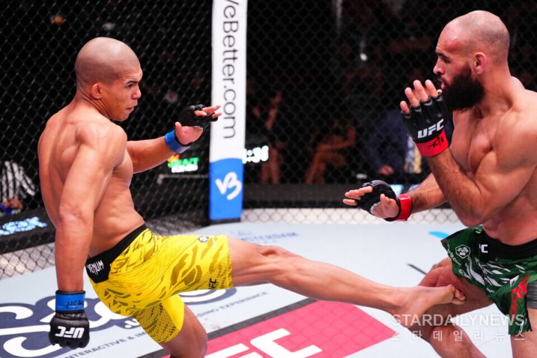 마테우스 카밀루(vs 게이브 그린)