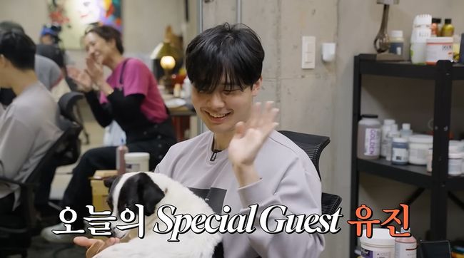 최민수 아들 유진, 트레이닝·노래·그림까지 다재다능 근황 전해(출처=유튜브 채널 ‘깡주은’)