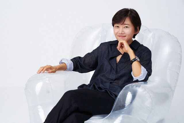 <보건교사 안은영>을 연출한 이경미 감독