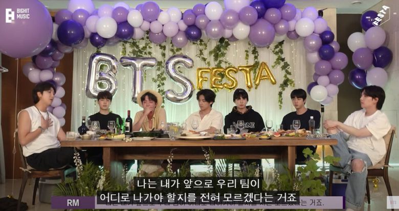 그룹 방탄소년단(BTS)이 유튜브 채널 <방탄 티브이(TV)>를 통해 데뷔 9년 만에 단체 활동 잠정 중단을 선언했다. 사진은 지난 14일 밤 공개한 ‘찐 방탄회식’ 영상. 방탄티브이 유튜브 갈무리
