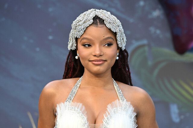 영화 <인어공주>의 주인공 역할을 맡은 배우 할리 베일리가 지난 15일 영국 런던 오데온 룩스에서 열린 시사회에 참석했다. Empics 연합뉴스