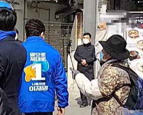 2022년 3월7일 송영길 더불어민주당 대표가 습격 당하기 직전 모습. 유튜버 동작사람 박찬호 제공, 연합뉴스