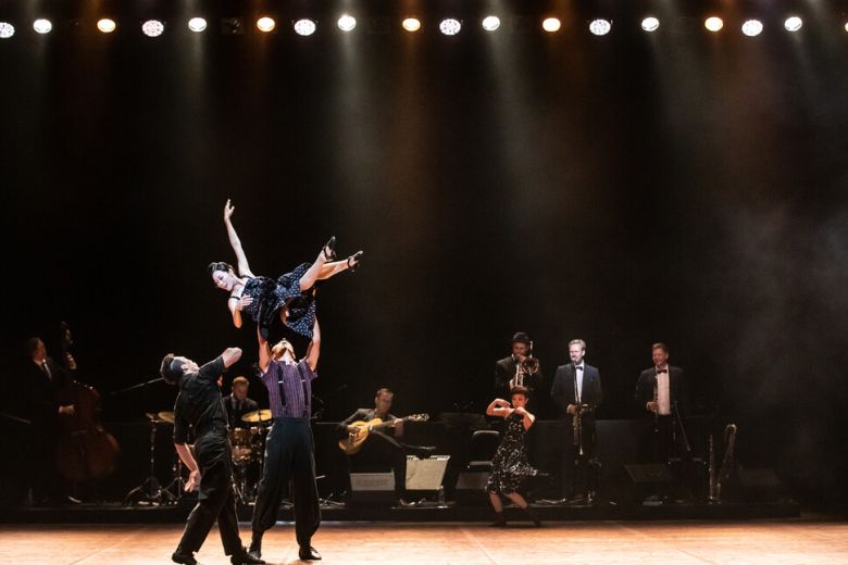 안무가 안성수(62)의 ‘스윙’ 공연 장면. 국립정동극장에서 선보일 이번 공연엔 일부 음악을 추가해 ‘스윙 어게인’으로 다시 만들었다. 국립정동극장 제공