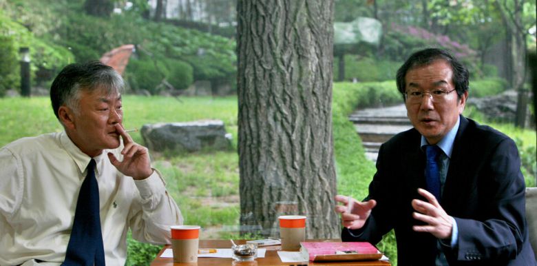 2007년 5월10일 홍세화 당시 한겨레 기획위원이 김훈 작가와 특별대담을 하고 있다. 홍세화 선생과 김훈 작가는 2000년대 초반 함께 한겨레신문사에 근무하기도 했다. 이종근 기자