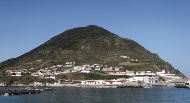 배에서 보이는 장도. 박미향 기자