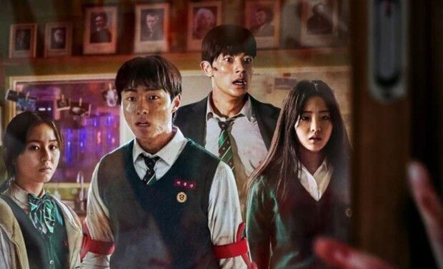 좀비에 맞서는 학원물 ‘지금 우리 학교는’의 한 장면. 넷플릭스 제공