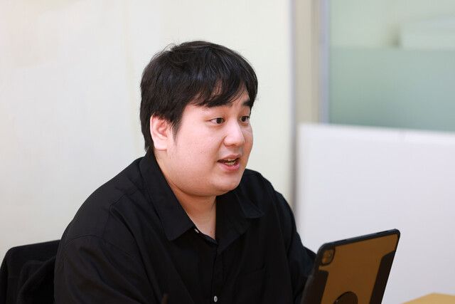 문호진씨가 지난 15일 오후 서울 마포구 한겨레신문사에서 인터뷰 하고 있다. 정용일 선임기자 yongil@hani.co.kr