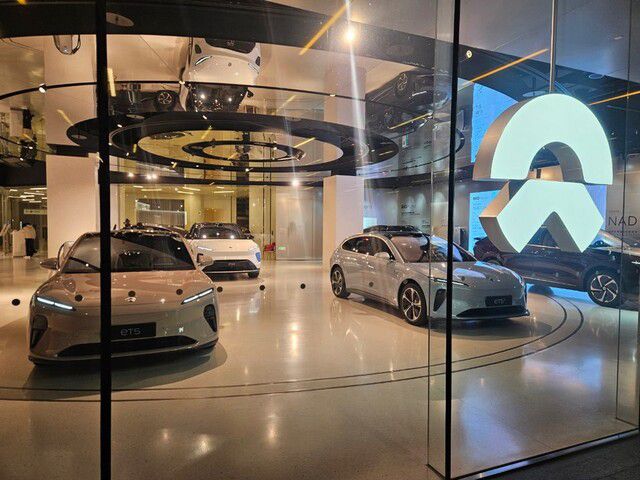 상하이타워에 위치한 니오 전기차 전시장. 상하이/외교부 공동취재단