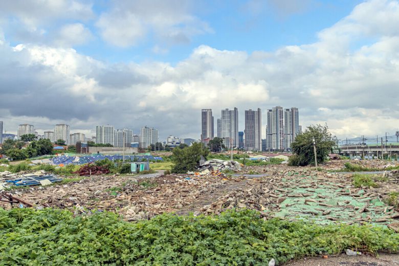 이연호 작가가 포착한 경기도 구리갈매역세권 공공주택지구 개발 현장의 풍경. 포토청 제공