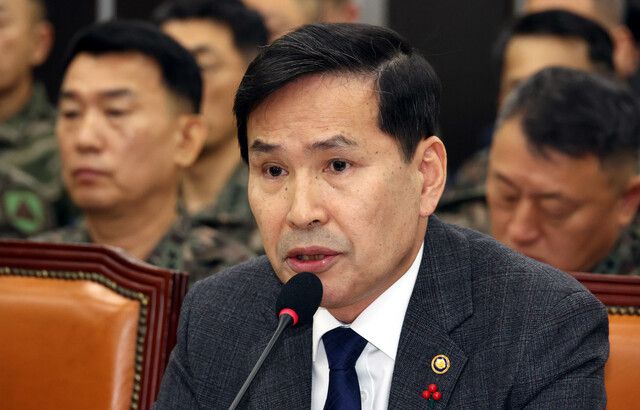 김선호 국방장관 직무대행(차관)이 지난달 14일 국회에서 열린 ‘윤석열 정부의 비상계엄 선포를 통한 내란 혐의 진상규명 국정조사 특별위원회 전체회의에서 발언하고 있다. 김경호 선임기자 jijae@hani.co.kr