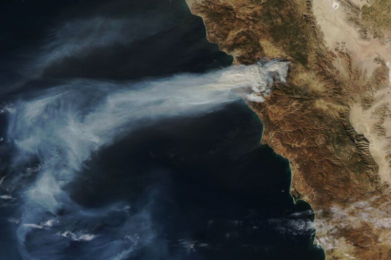 지난 1월23일 촬영된 멕시코 북서부 바하칼리포르니아주에서 발생한 산불 사진. 나사 제공