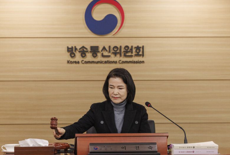 이진숙 방송통신위원회(방통위) 위원장이 26일 방통위 전체회의를 주재하고 있다. 연합뉴스