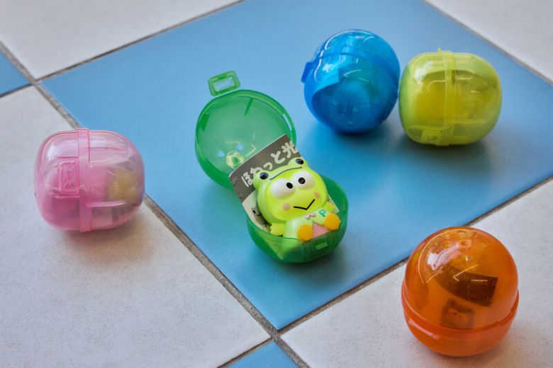 예상하지 못한 캐릭터가 나오면 기쁨이 배가된다고 가챠숍 이용자들은 말한다. 염서정 스튜디오 어댑터