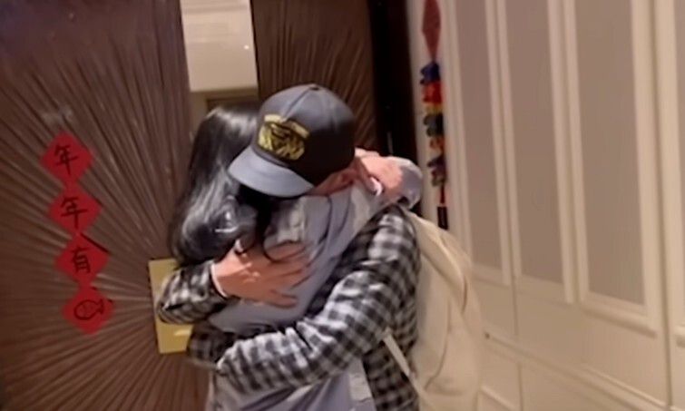 23년 만에 재회할 당시의 구준엽과 쉬시위안. 문화방송(MBC) ‘라디오스타’ 유튜브 갈무리