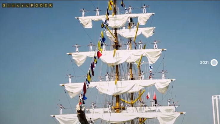 콰우테목 훈련선의 역사를 다룬 다큐멘터리 영상 중 2021년 입항 모습을 담은 장면. 유튜브 https://www.youtube.com/watch?v=2lA0sGHxngM 갈무리