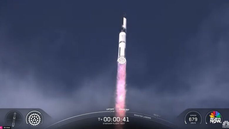 스페이스엑스의 스타십이 9차 발사에서 고도를 높이고 있다. 웹방송 갈무리