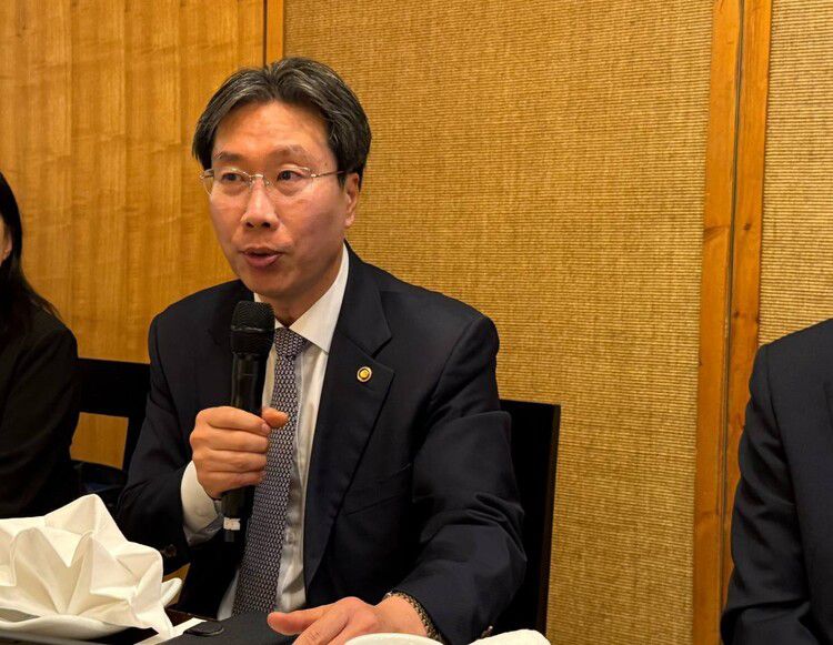 최장혁 개인정보보호위원회 부위원장(차관급)은 29일 베이징에서 특파원 대상 간담회를 열었다.