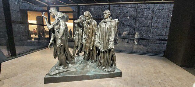 지난 2월27일부터 서울 한남동 삼성미술관 리움의 현대미술 소장품전(M2 전시장)에 나온 로댕의 대표작 ‘칼레의 시민’. 전시장 들머리에서 바로 왼쪽으로 꺾어가면 마크 로스코, 장욱진의 회화와 이웃한 채 설치된 상을 만날 수 있다. 노형석 기자