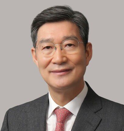 오광수 대통령실 민정수석. 대륙아주 누리집 갈무리
figurenoselect \" data-no=\"21078364\" data-w=\"970\" data-h=\"415\" data-large=\"\"imgstyle=\"width: 970px;\" src=\"https://flexible.img.hani.co.kr/flexible/normal/970/415/imgdb/original/2025/0608/6817493500188838.jpg\" alt=\"이재명 대통령은 8일 대통령실 정무, 홍보, 민정수석을 임명했다. 사진은 오광수 민정수석. 연합뉴스\"
figcaption대통령은 8일 대통령실 정무, 홍보, 민정수석을 임명했다. 사진은 오광수 민정수석. 연합뉴스/figcaption
/figure/img