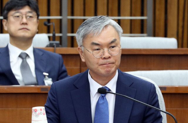 김선수 당시 대법관 후보자가 2018년 7월23일 오전 국회에서 열린 인사청문회에서 위원들의 질문을 듣고 있다. 김경호 선임기자 jijae@hani.co.kr