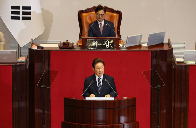 이재명 대통령이 26일 국회 본회의에서 추가경정예산 시정연설을 하고 있다. 대통령실사진기자단