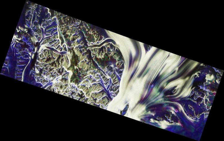 바이오매스위성이 촬영한 남극대륙 님로드 빙하와 산맥. 유럽우주국 제공