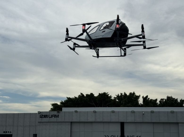 지난 2일 시험비행 중인 이항의 전기 수직 이착륙기(eVTOL) EH216-S. 광저우/이정연 특파원