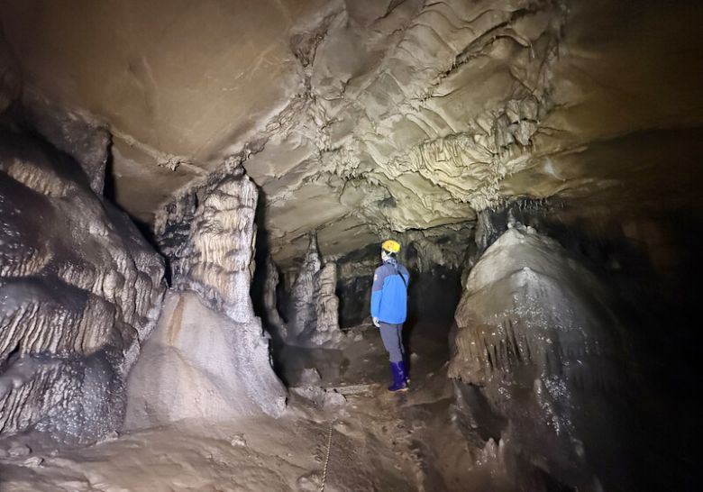 국내 지질 전문가도 ‘최고’라고 칭송하는 백룡동굴에는 희한한 모양의 동굴 생성물이 많다. 박미향 기자