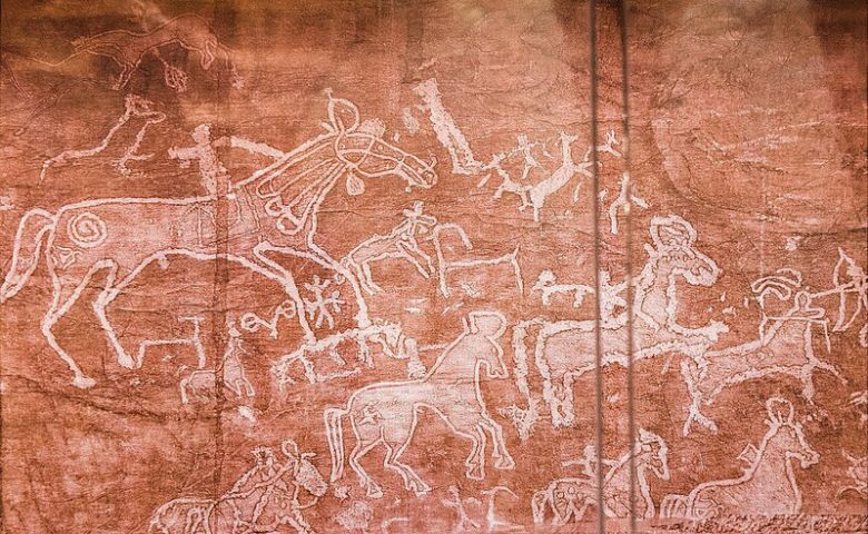 유목민에 의해 전파된 인수공통감염병은 청동기시대의 역사에도 영향을 미쳤을 것으로 보인다. 시베리아 남부 아바칸 인근에서 발견된 약 3천년 전의 암각화. 위키미디어 코먼스