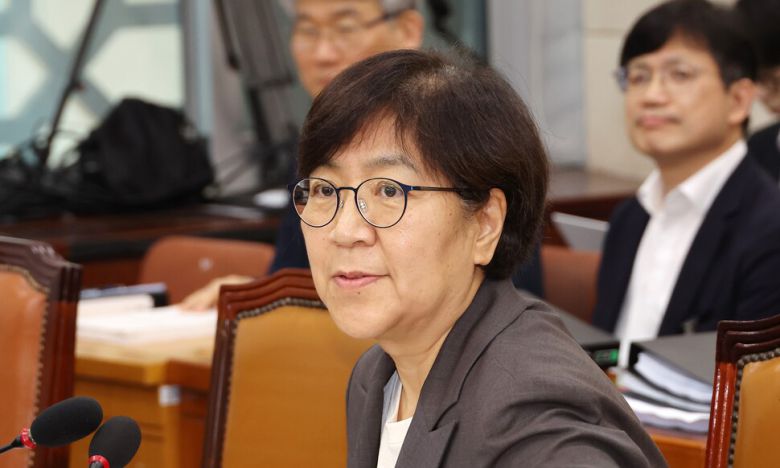 정은경 보건복지부 장관 후보자가 18일 국회 보건복지위원회에서 열린 인사청문회에 출석하고 있다. 연합뉴스