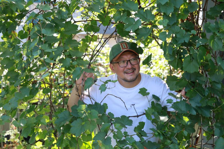 영화 ‘더 자연인’의 노영석 감독이 15일 오후 서울 마포구 한겨레신문사를 찾았다. 정용일 선임기자 yongil@hani.co.kr