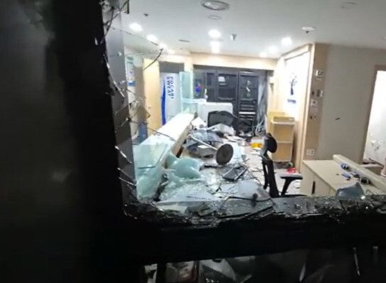 송씨가 서부지법 사태 당시 법원 경내에서 찍은 유튜브 영상 갈무리